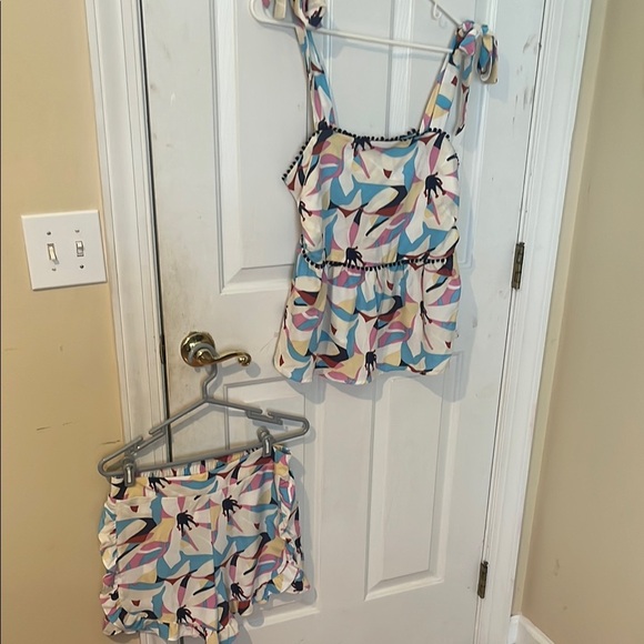 THML Multicolor Sleeveless Top and Shorts Set women’s size medium - Picture 1 of 8